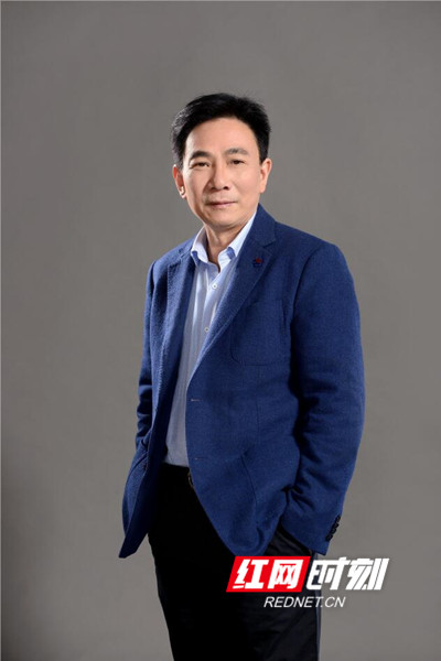  前瞻2025｜美迪装饰博亚体育注册钟菊成：以设计为翼领航高定