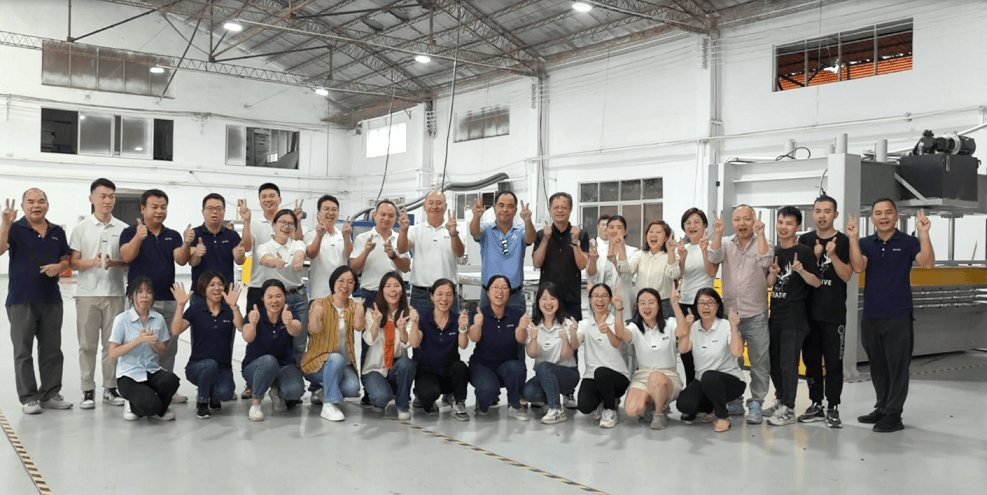 谭健民——著名爱国企业家广东信家家居集团博亚体育APP创始人为家居建材行业作出重要贡献的企业家(图2)
