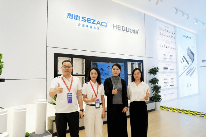 网易家居主编设计师于艳探展思造展厅：解码高端五金如何重塑家居美学新范式(图5)