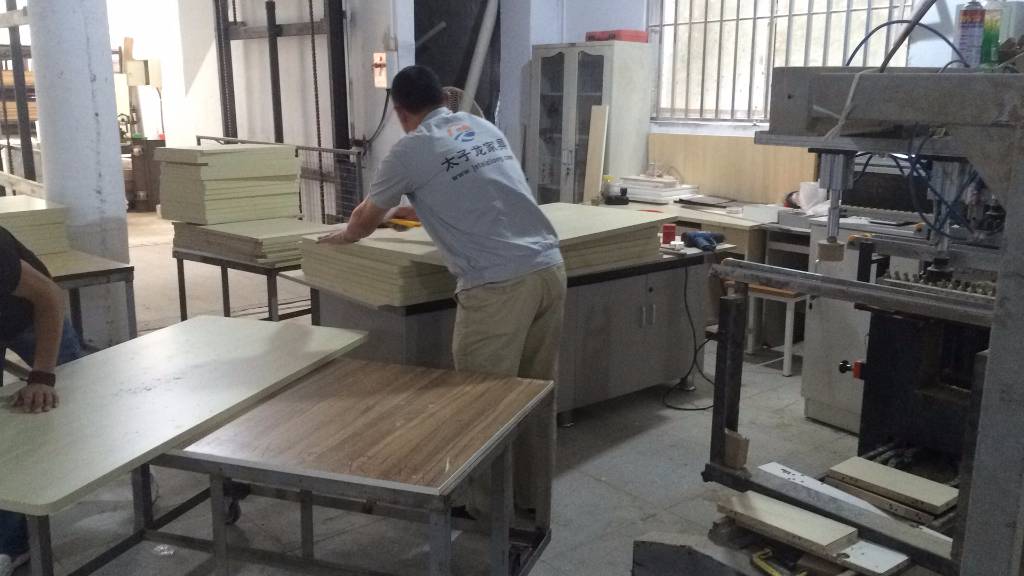  广州家具制造厂