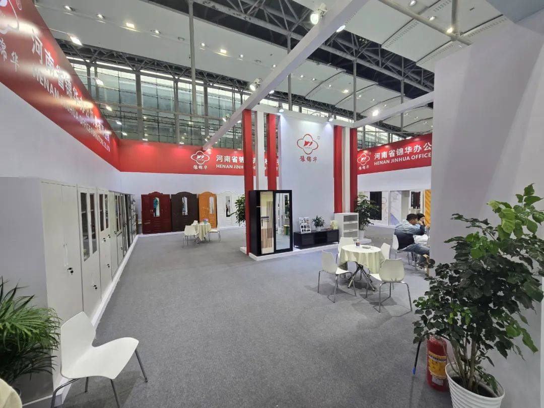 刚刚寇店镇钢制家具企业亮相第55届中国(广州)国际家具博览会(图3)
